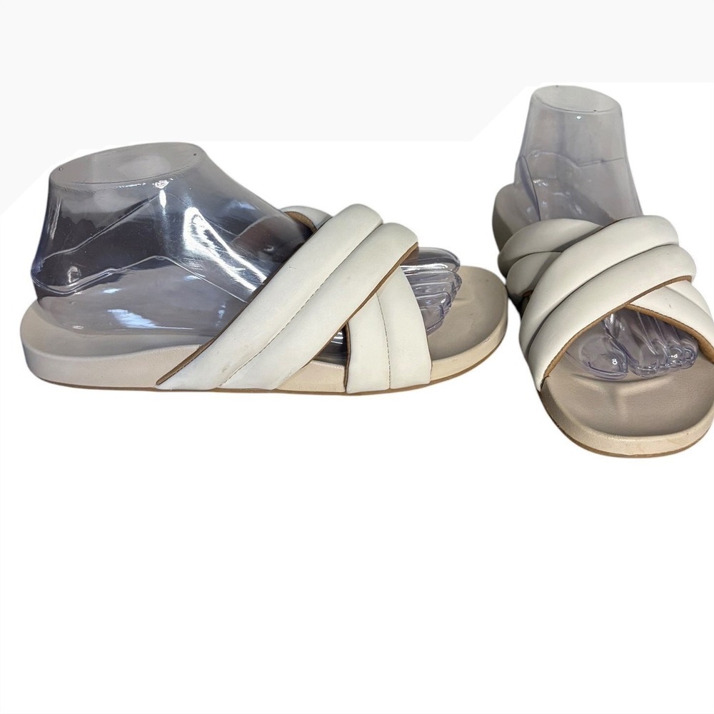 OluKai White Kila Slide Sandals Padded Crisscross Straps Women's Size 7